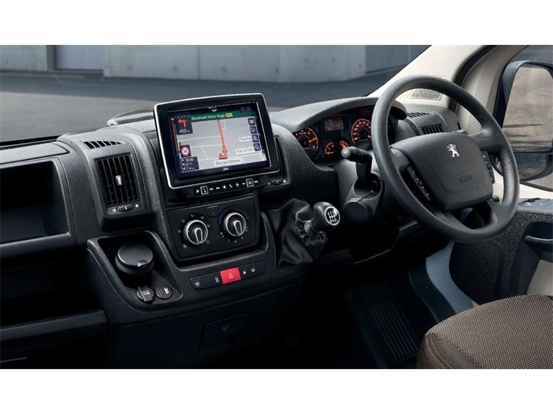 Peugeot BOXER 435 L3 DIESEL 2.2 BlueHDi H2 Professional Premium+ Van 140ps